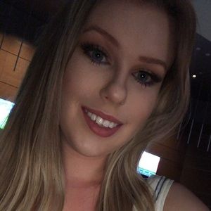 Meet your Posher, Hayley